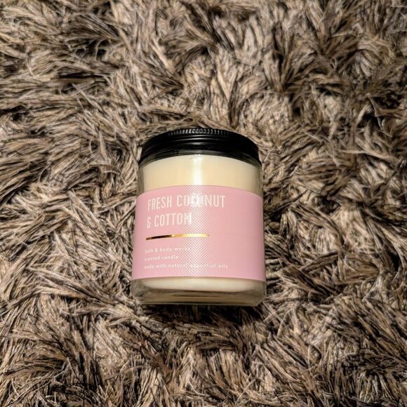Bath & Body Works Fresh Coconut & Cotton Single Wick Candle NEW - Picture 1 of 3